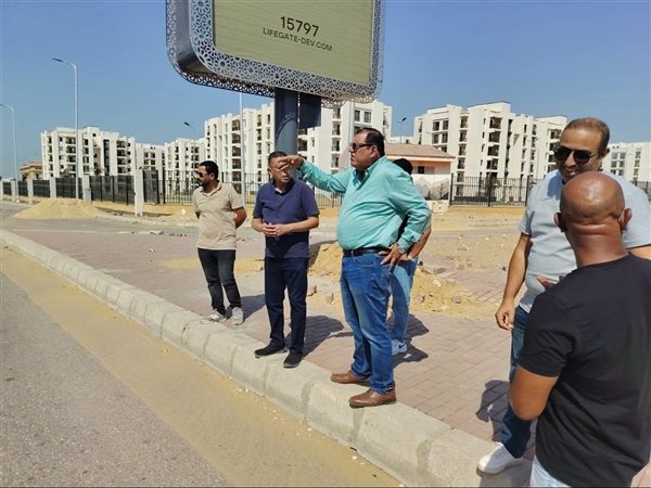 رئيس جهاز الشيخ زايد يتابع مشروعات المرافق بالتوسعات الشرقية ويوجه بسرعة التنفيذ وجودة الأعمال