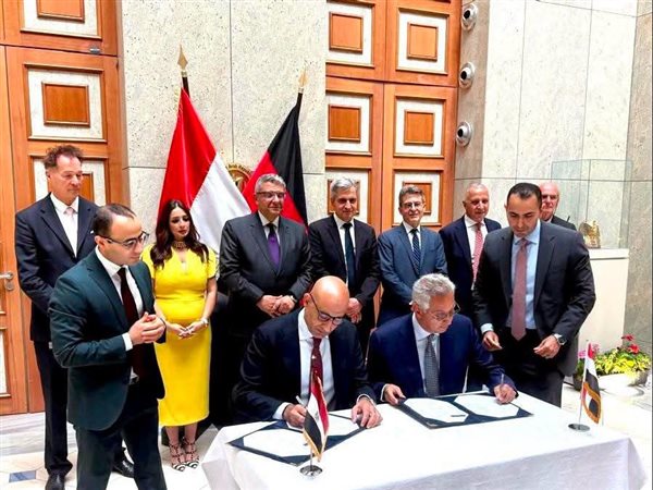وزير التعليم يوقع بروتوكولًا لإنشاء عشر مدارس مصرية ألمانية للتكنولوجيا التطبيقية الجديدة المتطورة