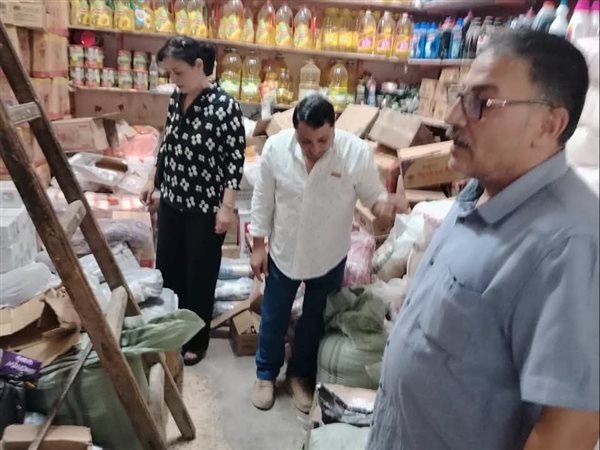 تموين الفيوم يضبط قهوة مجهولة وسلعًا منتهية ومكرونة تموينية قبل تهريبها للسوق السوداء