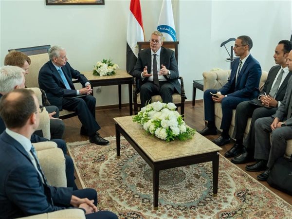 مجموعة أمريكية تستهدف ضخ استثمارات طويلة الأجل في قطاع البترول والغاز المصري