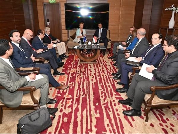 وزير الصناعة يبحث مع الاتحاد الأوروبي تعزيز التعاون ودعم المشروعات الصغيرة والاستثمار الصناعي