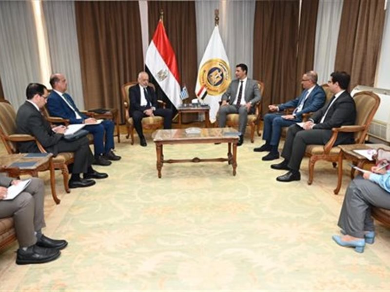 وزير الصناعة