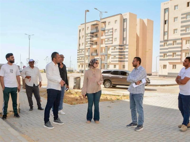 رئيس جهاز تنمية السويس الجديدة تتابع تنفيذ الإسكان الحر 