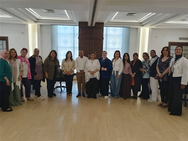 سيدات أعمال الإسكندرية يناقشن تسهيل التجارة الخارجية وتحديات نمو المشروعات النسائية