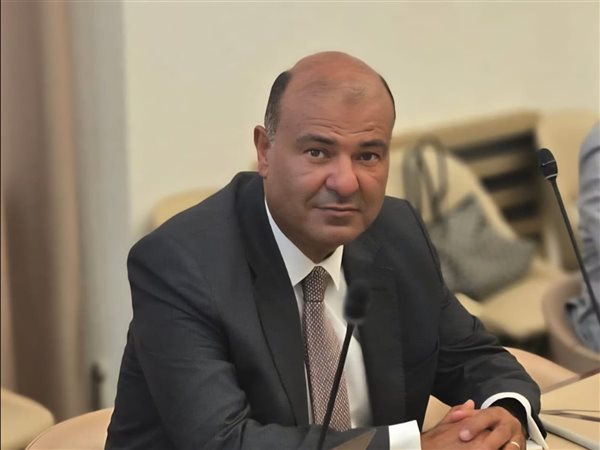 خالد حنفي يدعو لإطلاق مبادرات عالمية مشتركة لمواجهة تحديات الاقتصاد والتنمية العربية