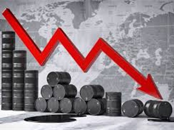أسعار النفط تتراجع بأكثر من 1.5% مع ترقب تطورات مضيق هرمز