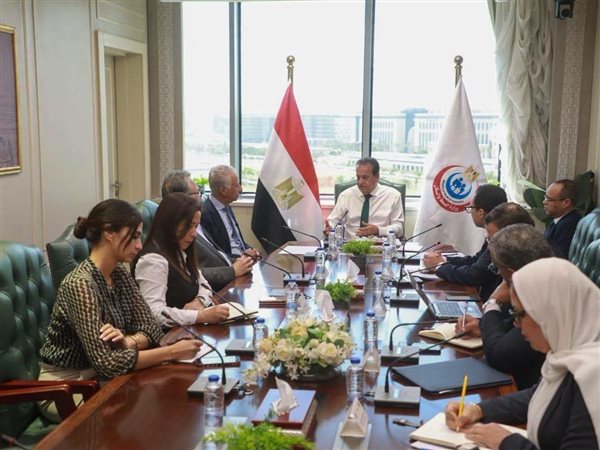 مصر تطلق خطة لتوطين الجراحة الروبوتية.. إنشاء مركز تدريب وتشغيل أول روبوت جراحي بمعهد ناصر