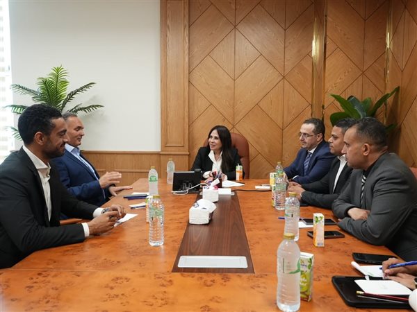 وزيرة الإسكان تعقد سلسلة اجتماعات مع عدد من شركات التطوير والتسويق العقاري لمتابعة موقف مبيعات وتسليم الوحدات
