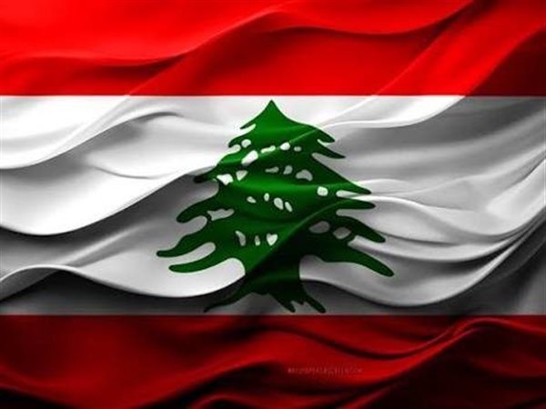 الرئيس اللبناني يؤكد ضرورة حصر السلاح بيد الدولة وتعزيز الحوار مع الفصائل الفلسطينية
