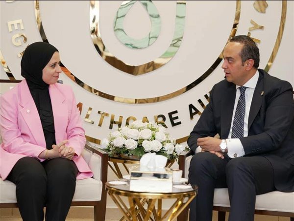هيئة الرعاية الصحية والخارجية تبحثان الترويج عالميًا للتجربة المصرية في الإصلاح الصحي