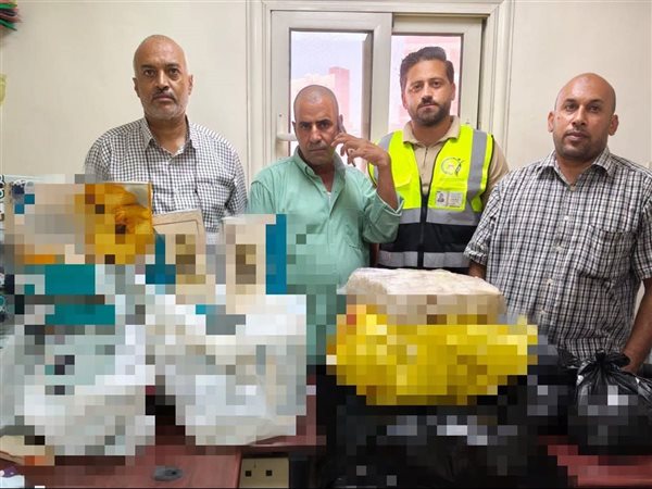 تموين البحيرة يضبط منتجات مجهولة المصدر وسجائر مخالفة خلال حملات رقابية بأبو المطامير