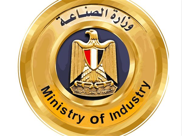 وزير الصناعة يصدر تيسيرات جديدة للمستثمرين لتسريع تشغيل المصانع وتنظيم التصرف في الأراضي الصناعية