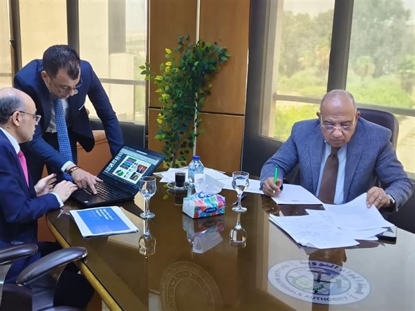 وزير الكهرباء يتابع مشروعات هيئة المواد النووية لتعظيم العوائد من الخامات الأرضية
