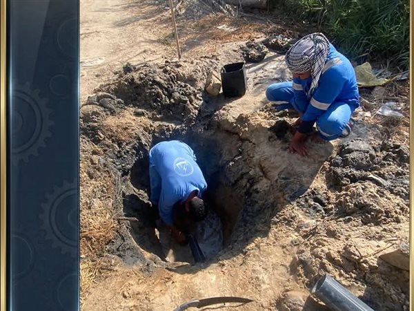 فرق «مياه القناة» تواصل إصلاح كسور الشبكات واستعادة ضخ المياه سريعًا بمحافظات القناة