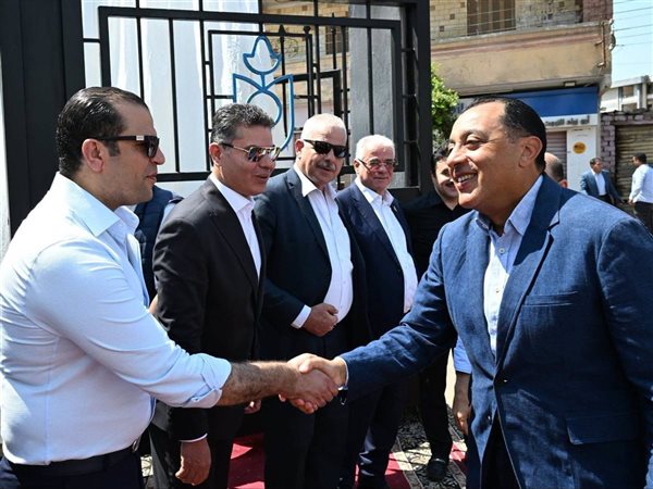 رئيس الوزراء يفتتح عددًا من المشروعات الخدمية والتنموية بمحافظة الغربية