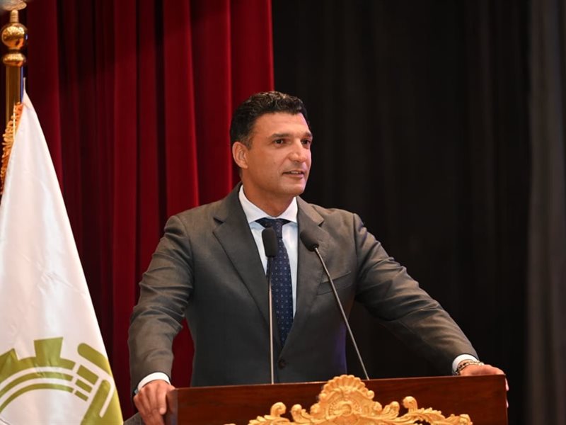 وزير الصناعة
