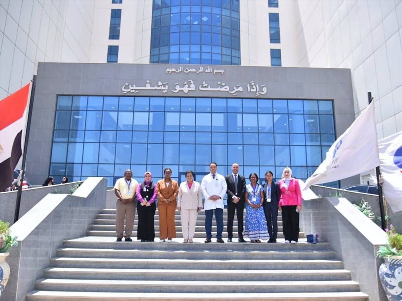 نائب وزير الصحة تستعرض