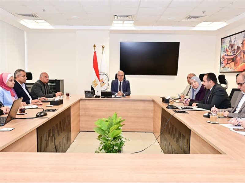 اجتماع وزير الري