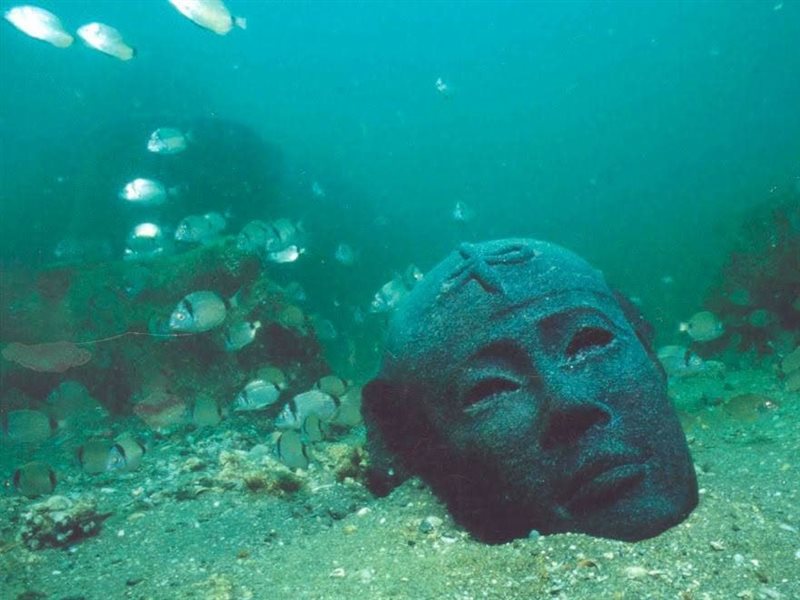 آثار غارقة