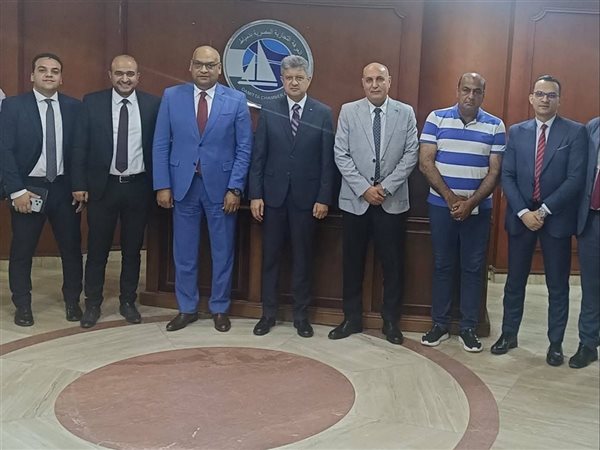 الغرفة التجارية بدمياط وبنك مصر يبحثان حلولًا مصرفية لدعم المصدرين وتعزيز التجارة الخارجية