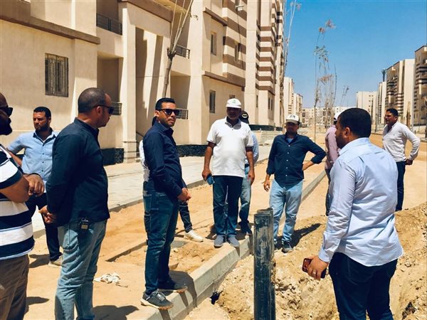 شرايين التنمية تكتمل..تسارع أعمال الطرق والبنية التحتية بمشروعات«سكن لكل المصريين» في حدائق العاصمة