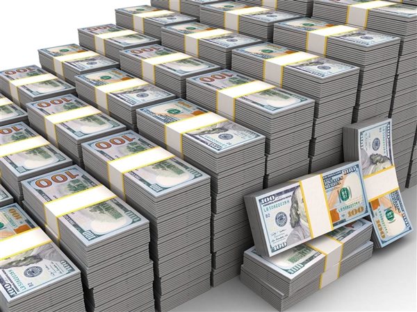 أول ملياردير مصري يتجاوز 12 مليار دولار.. كيف صنع أغنى رجل في مصر ثروته؟