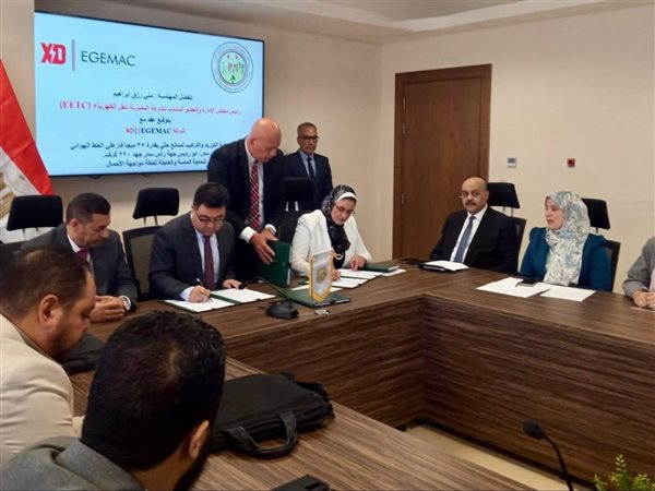 مشروع جديد لتعزيز استقرار الكهرباء.. تفاصيل مهمة عن تطوير شبكة القناة