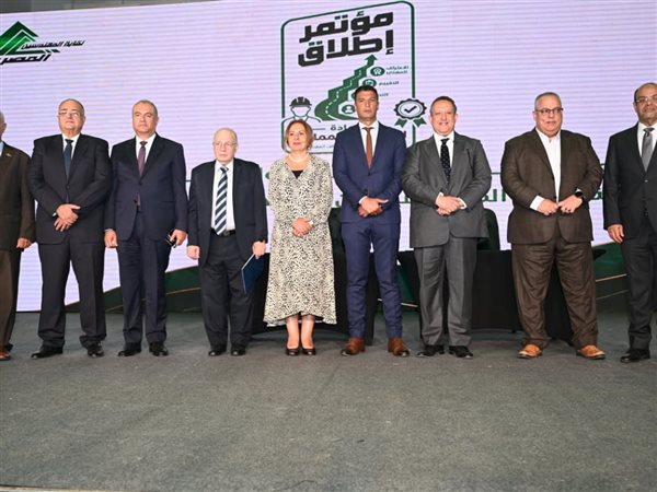 وزير الصناعة يفتتح تدشين 