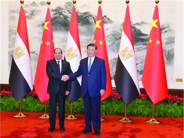 زيارة شي جين بينج لمصر تفتح فصلًا جديدًا للاستثمارات الصينية والمشروعات الصناعية الكبرى