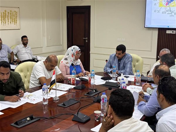 رئيس جهاز أكتوبر الجديدة يتفقد مشروعات الإسكان بغرب المطار