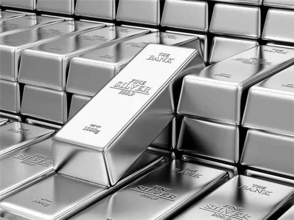 الفضة تقفز عالميًا بأكثر من12% منذ بداية أغسطس ومحليًا ترتفع 3% فقط