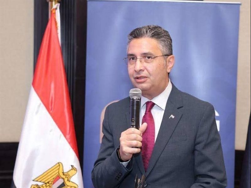  الدكتور شريف فاروق