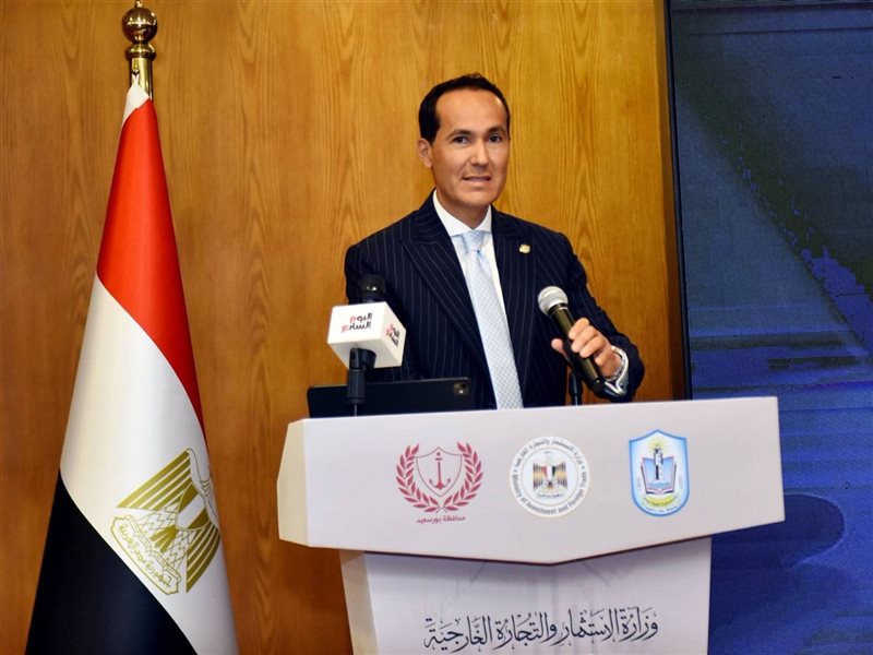  الدكتور محمد عوض