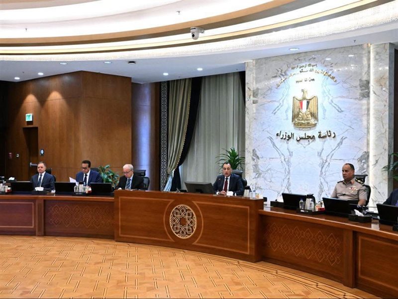 خلال الاجتماع