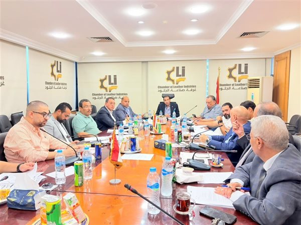 غرفة صناعة الجلود تطلق منحة إيطالية لتأهيل مصممي الأحذية وتطوير المنتجات المحلية