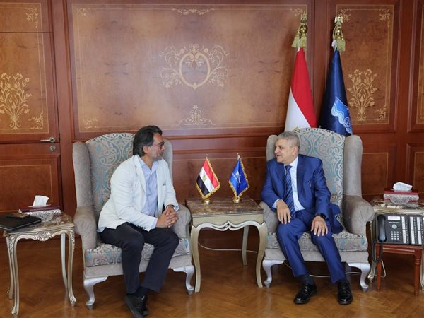 أسامة ربيع: قناة السويس تطور خدماتها وتعزز التعاون لمواجهة تحديات التجارة العالمية المتغيرة