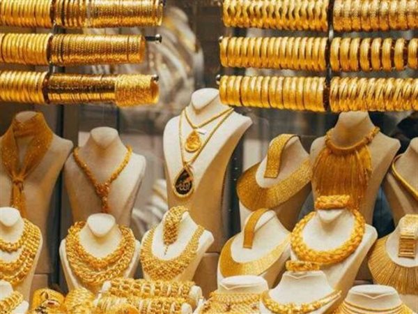 «مرصد الذهب»: توقعات رفع الفائدة تهبط بالأوقية 1.3% والذهب يتراجع 45جنيهًا محليًا