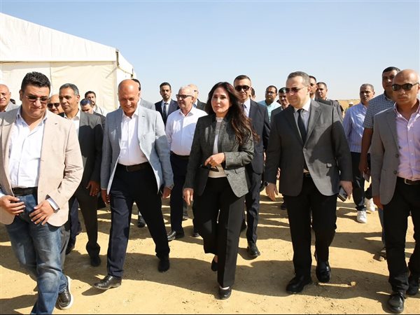 وزيرة الإسكان: نعمل على تعظيم الاستفادة من مخلفات البناء والهدم ونواتج الحفر وتحويلها من عبء بيئي إلى موارد يمكن إعادة استخدامها 