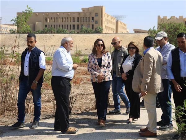 وزيرة التنمية المحلية والبيئة توجه بإعادة تفعيل مراكز الوعي البيئي والتخلص من الرواكد