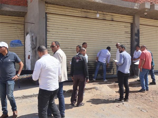 تنفيذ 14 قرار غلق وتشميع بحي الواحة والاشجار بمدينة حدائق العاشر