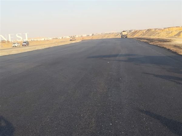 جهاز القاهرة الجديدة يواصل تنفيذ أعمال تطوير ورفع كفاءة الطرق بالتجمع السادس