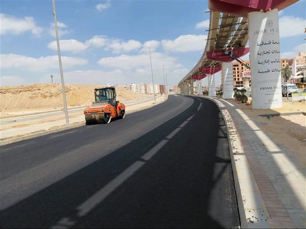 استكمال أعمال تطوير ورفع كفاءة المحور المركزي الموازي المار به مشروع المونوريل بمدينة 6 أكتوبر