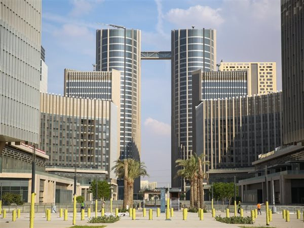 وزيرة الإسكان: منطقة الأعمال المركزية بالعاصمة الجديدة تعكس حجم التطور العمراني الذي تشهده مصر
