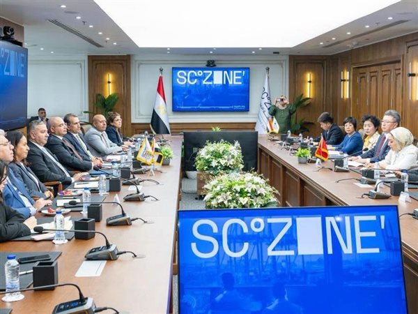 اقتصادية قناة السويس تبحث مع وفد صيني فرص التعاون الصناعي والاستثماري