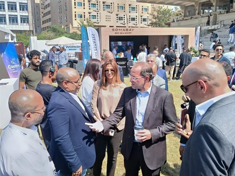 وزير المالية في «قمة