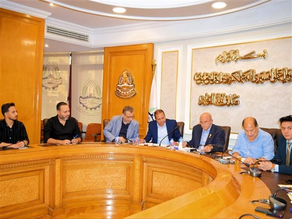 «العشري» يحرك غرفة القاهرة.. لجنة الشعب التجارية تواصل اجتماعاتها للأسبوع الثاني لبحث التطوير