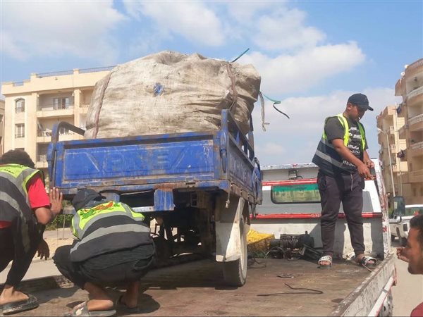 حملات مكثفة لرفع الإشغالات وفتح المحاور بمدينة 6 أكتوبر 