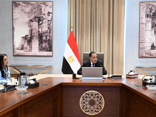 مدبولي يناقش التحول للدعم النقدي وربطه بالتضخم لحماية محدودي الدخل بمنتدى مصر 2026