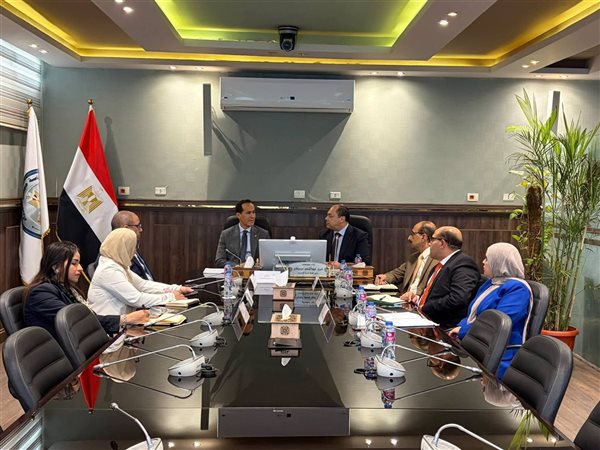 هيئة تنمية الصعيد والاستثمار تبحثان إقامة مناطق استثمارية جديدة وجذب مشروعات صناعية