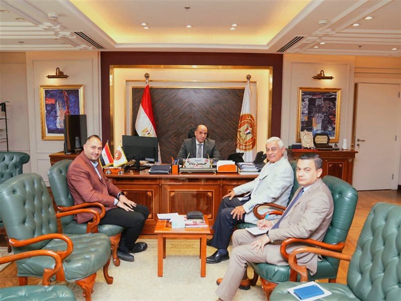 حسن رداد، وزير العمل،